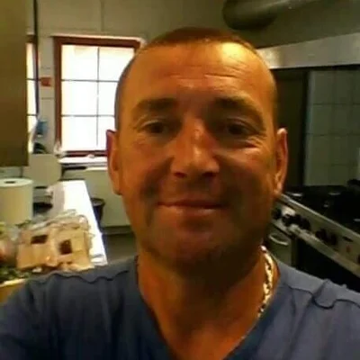 László