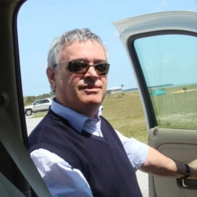 András