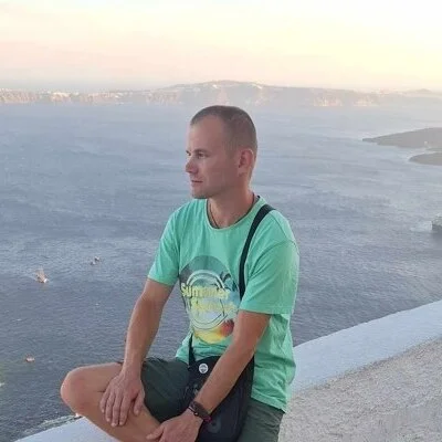 László, Ócsa