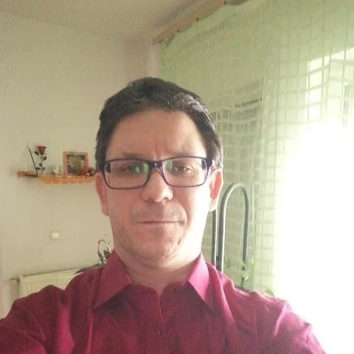 János