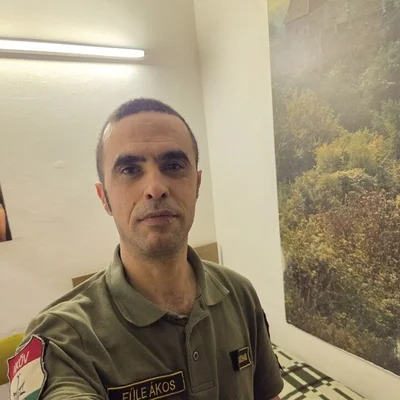 Ákos