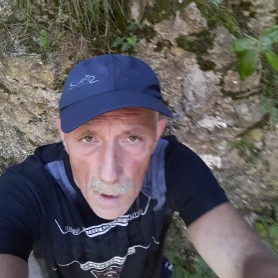 Miklos, Zabola