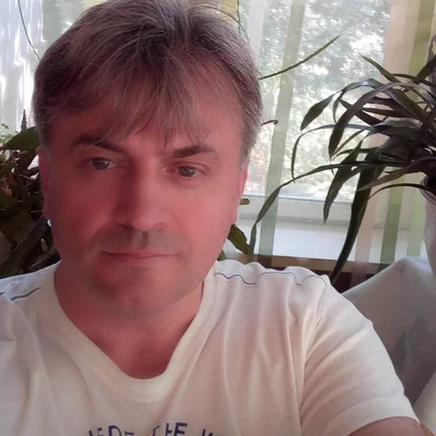 Zoltan, Göd