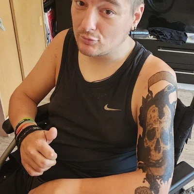 Léni, Salgótarján
