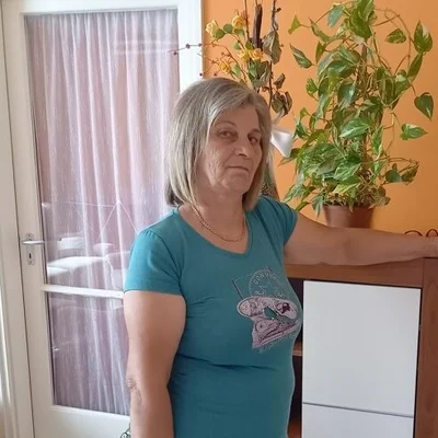 Ibolya, Kecel