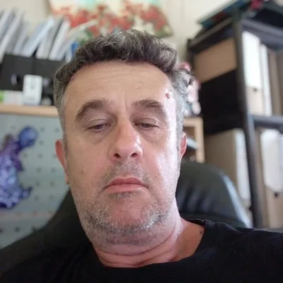 László