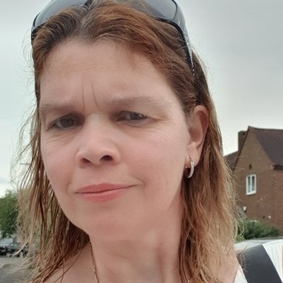 Éva, társkereső London