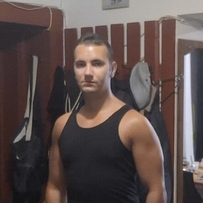 Danee, társkereső Komló