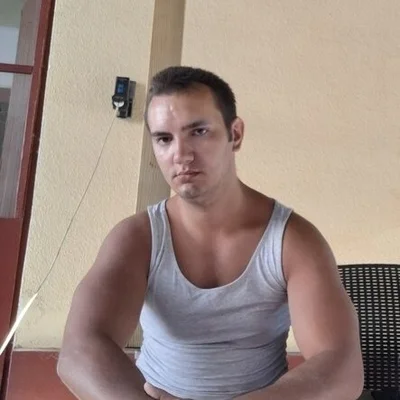 Danee, társkereső Komló