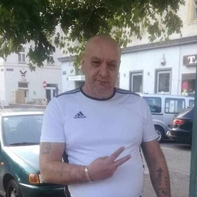 János