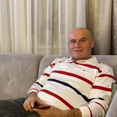 László