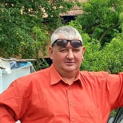 László