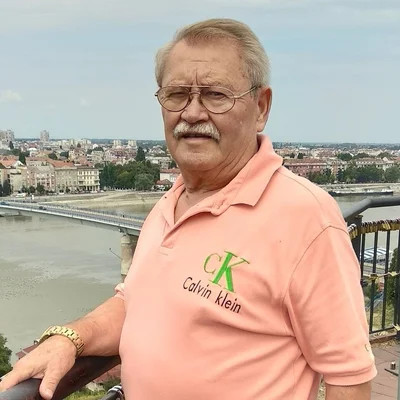 Károly