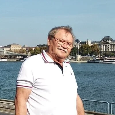 Károly