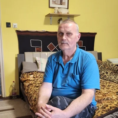 László