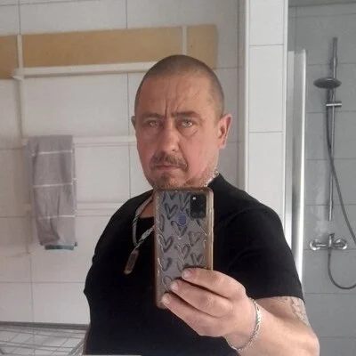 László