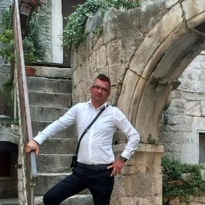 Róbert, Székesfehérvár