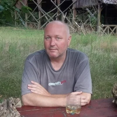 György