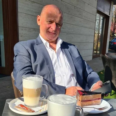 István, Budapest