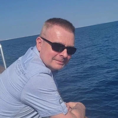 András