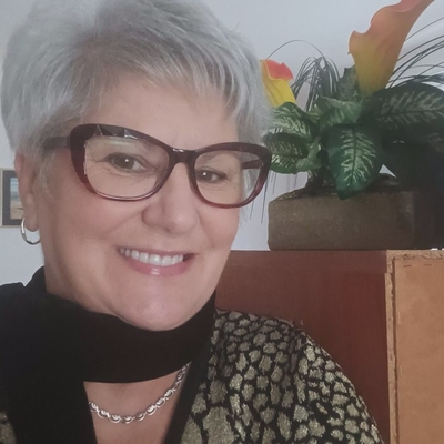 Gizus, társkereső Pécs