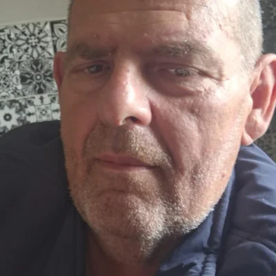 Tibor, társkereső Komárom