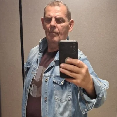 Tibor, társkereső Komárom