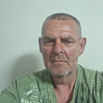 Tibor, társkereső Komárom