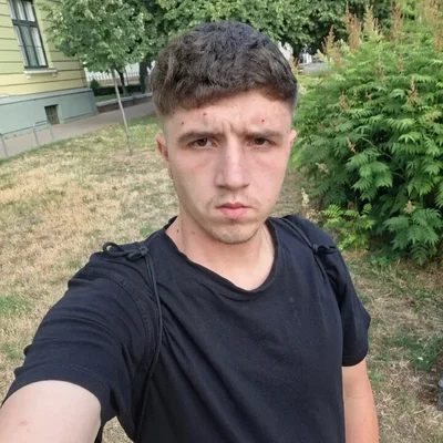László