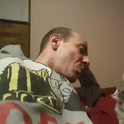 Laszlo, Dunaújváros