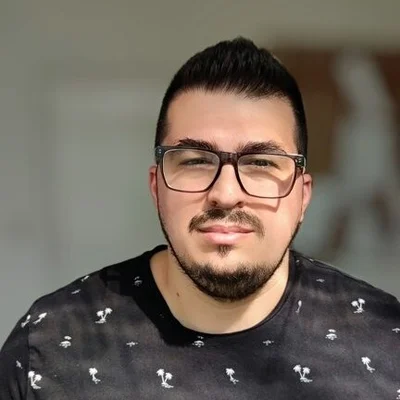 András