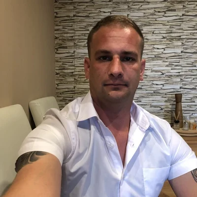 Péter, Szolnok