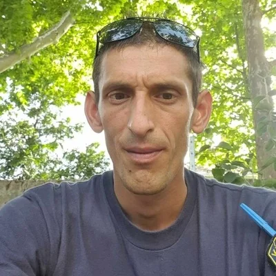 László