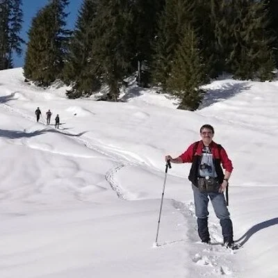 János