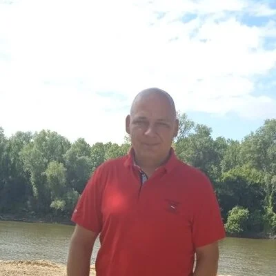 Józsi, Szentes