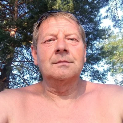András