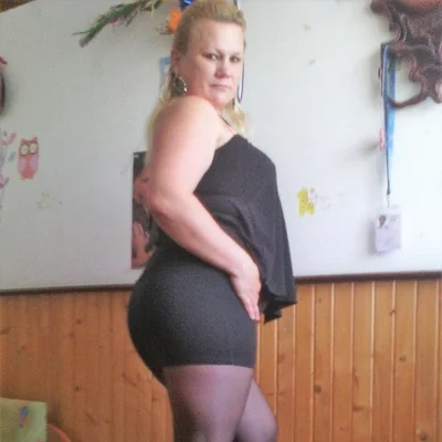Eszter, Tura