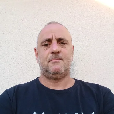Tibor, Komárom