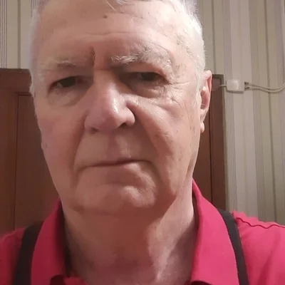János, Komárom