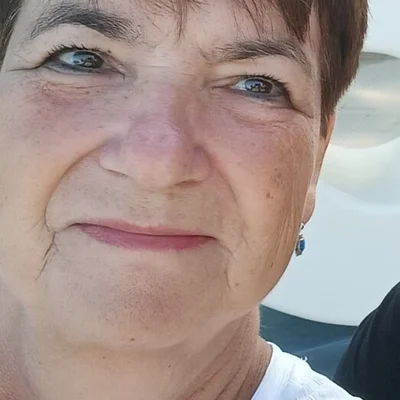Éva