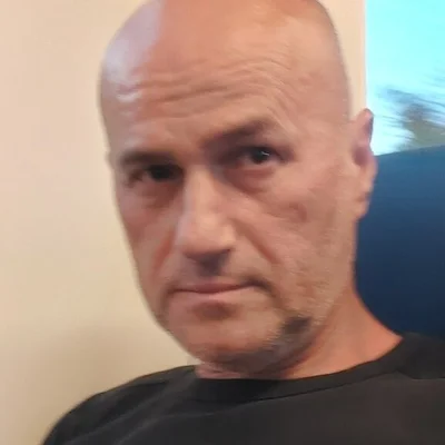 János