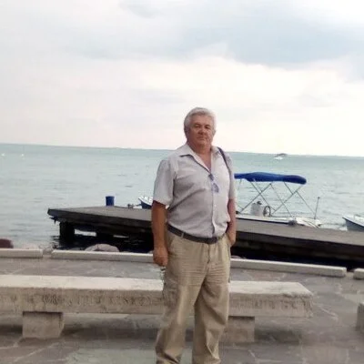 Tibor, Párkány