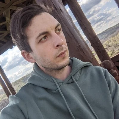Zolii, Szekszárd