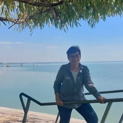 Éva, Balatonalmádi