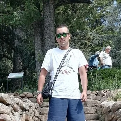 Ádám