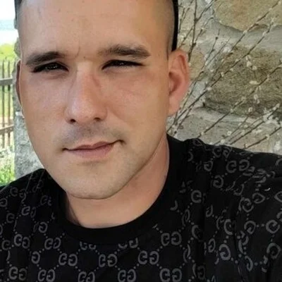 Ádám, társkereső Hegykő