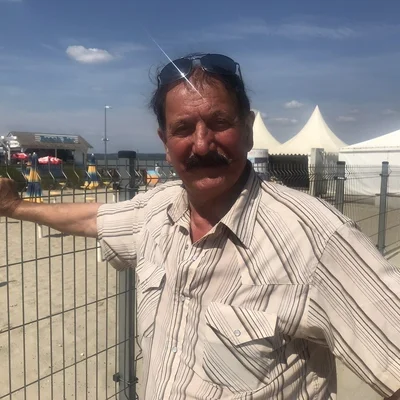 Jozsef, Winnipeg