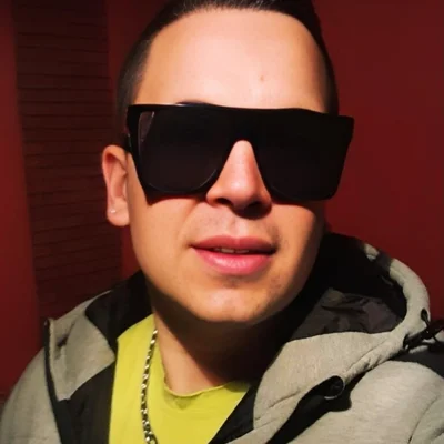 László