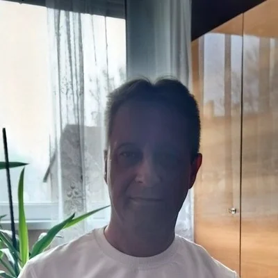 László