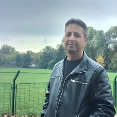 László